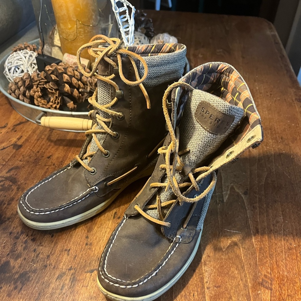 Sperry Boots